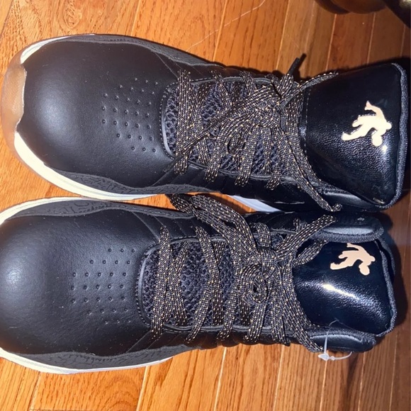 AND1s - Picture 3 of 4